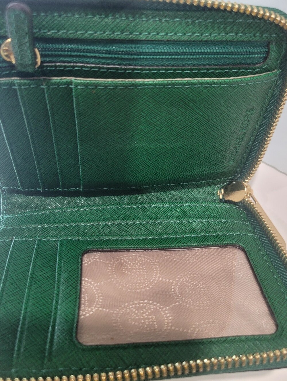 Michael Kors Green Zip-Around Leather Wallet Saffiano Leather Like New - Picture 8 of 12